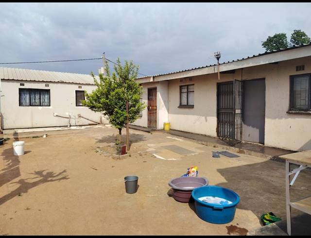 2 BEDROOM HOUSE FOR SALE IN PALM RIDGE